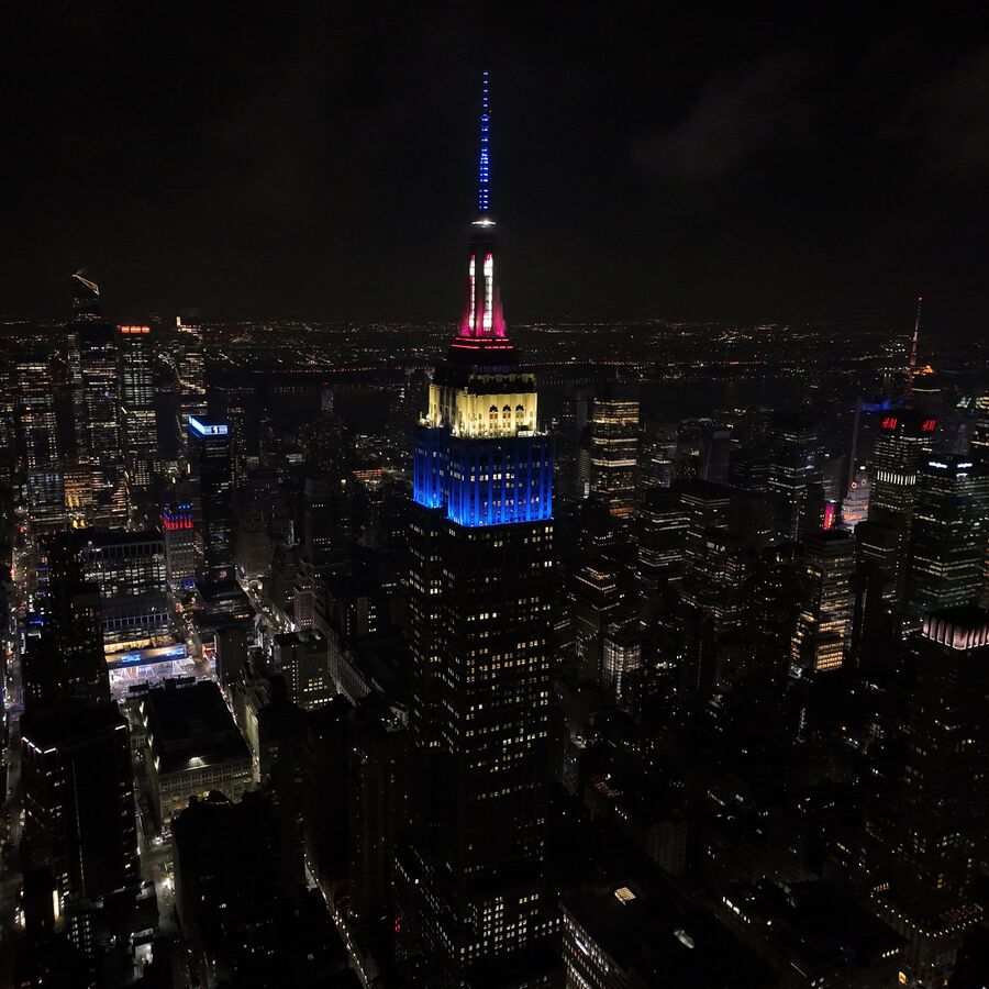 ESB가 Vince Carter를 위해 불을 붙였다